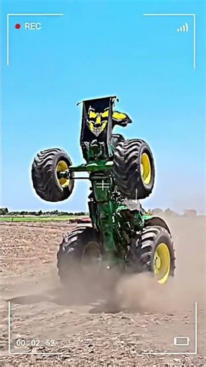 Powerful Tractor Working in the Field – Heavy Duty Farming Action#tractor #farming #machines #power