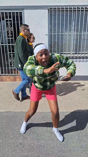 1.6K reactions · 15 comments | He tried to take my phone… I took it back  Later I realised I was holding my push 勞 How did he do that?!  #ComedySkit #CleanComedy #FunnyVideo #Relatable #PlotTwist #SneakySkills #ContentCreator #LOL | Yoyo Pretty | Facebook