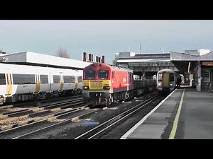 (HD) Class 92 hauled Channel Tunnel freights at Tonbridge - 14/12/11