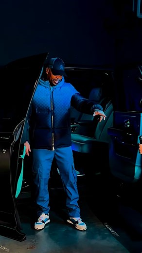 Me comparer à ces déchets n’arrange que la couche d’ozone☁️ #popcorn🍿 #LaTR🤝🏽 Le son est déjà disponible sur toutes plateformes.Ça kill comme Bumpy ça t’huile comme Johnson !!!! Clip 18h🍿 | Rohff Officiel