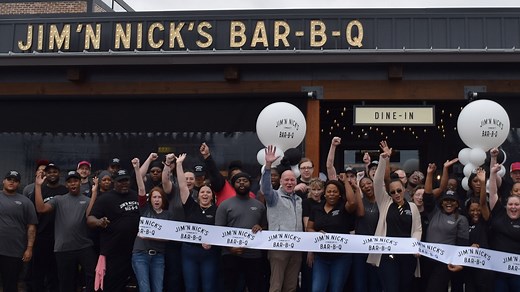 'Made with passion, served with pride': Jim 'N Nick's Bar-B-Q opens in Warner Robins