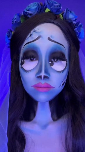 Victoria vs Emily - Corpse Bride Cosplay Tutorial