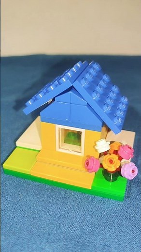 Lego Easy Build ( Lego House with Blue Roof & Blossoms)