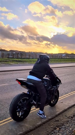 The Sound of Yamaha R1 @thestealthr1 using SC Project CR-T Carbon Muffler 🔥 @scprojectexhaustofficial #coldstart #sound #soundcheck #soundtest #scprojectitaly #scproject #scprojectcrtcarbon #crtcarbon #crt #carbon #scprojectexhaustitaly #scprojectexhaust #knalpotracing #knalpotscproject #knalpotmotogp #yamahar1 #yamaha #yzfr1 #r1yamaha #yamahayzfr1 #R1 #motorcycle | SC-Project Indonesia