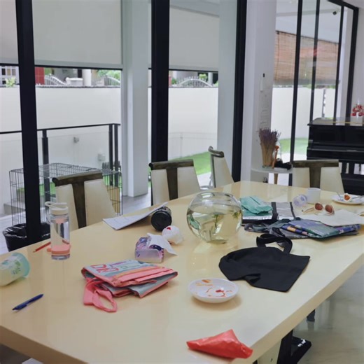 Comprehensive cover for your helper’s health, hospitalisation, and bond. Get 20% Off all maid plans for a limited time. | HL Assurance