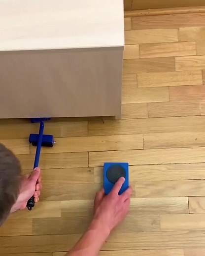 Bewege schwere Möbel ohne Kratzer! ✔️Trage schwere Möbel und Geräte ✔️Kann bis zu 150 kg tragen ✔️Schützt den Boden vor Kratzern ✔️Für verschiedene Bodenbeläge geeignet Klicke unten, um zu bestellen👇 | Frilla