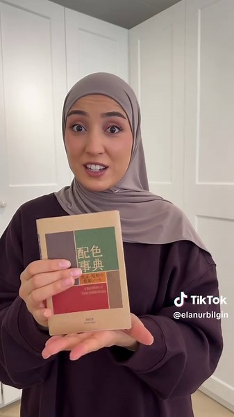 Color Challenges: Mastering Combinations in Fashion