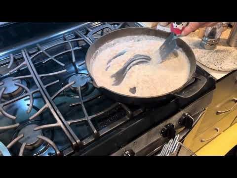 Pork gravy& biscuits thanks hillbilly kitchen!