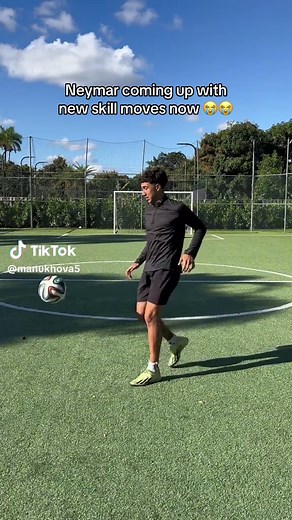 Neymar's Unbelievable 6-Star Skill Moves in Soccer