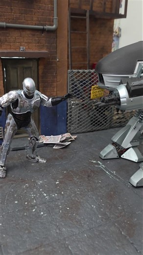 NECA Robocop vs ED-209 Display #necatoys #neca #robocop #ed209 #actionfigures #figures #actionfigure