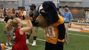 Smokey wins first place in semifinals for national mascot competition