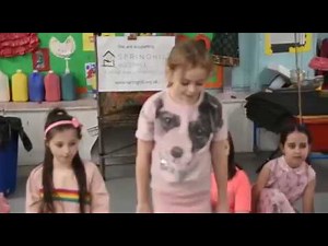 Sign along with us - Million Dreams , Brownie Group - Jade and Christian Kilduff