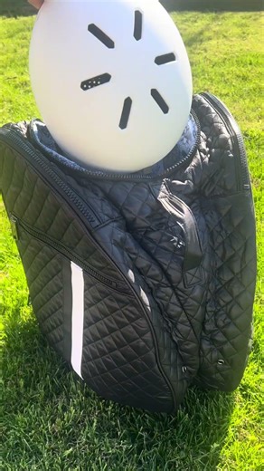 PACK OUR SKI BAG! ❄️💕 IG: @kelsiebozart