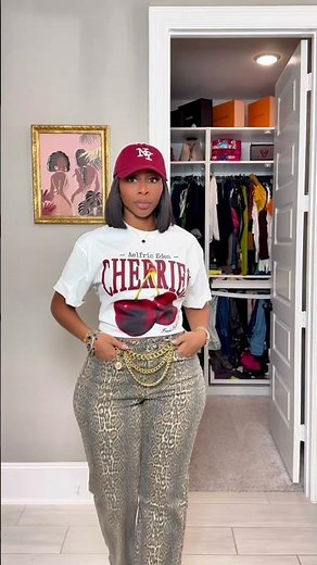 Styling leopard pants for the fall which is your style?🐆