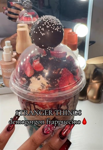 🩸: mocha cookie crumble frappuccino with strawberry purée & strawberry inclusions !! #strangerthings5 #demogorgon #starbucks #fypシ #viral