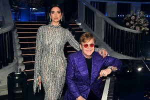 Cómo surgió “Cold Heart”, la colaboración entre Elton John y Dua Lipa que tiene guiños a varios clásicos del pianista