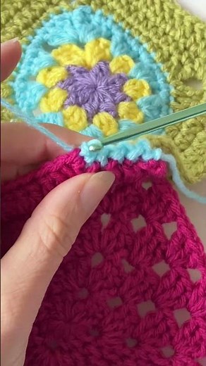 Try this Beautiful Join for your Granny Square Blanket! #crochet #crocheting #shortscrochet