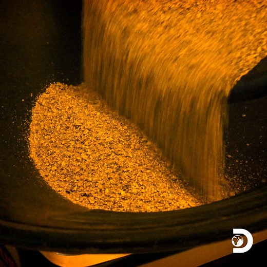 615K views · 10K reactions | Will Parker Schnabel beat last year's $10 Million season? TONIGHT #GoldRush Season Finale Gold Rush: Dave Turin's Lost Mine Season Premiere It all starts at 8P on Discovery and streaming on discovery+. | Gold Rush | Facebook