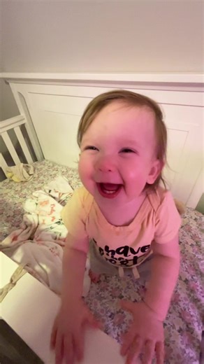 She couldn’t stop laughing while making this video lol | laugh