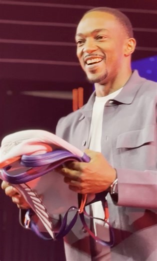 40K views · 1.1K reactions | An unforgettable world-wide tour. ⭐️ Thank you to the fans across the globe who have watched Marvel Studios' Captain America: Brave New World in theaters. Experience it again on the big screen this weekend. Get tickets: https://www.fandango.com/CaptainAmericaBraveNewWorld | Marvel Studios | Facebook