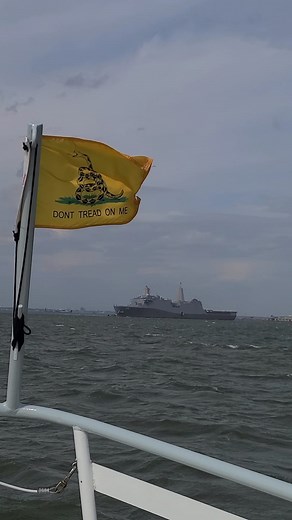 Norfolk Naval Station, VA USS Arlington (LPD 24), a San Antonio-class amphibious transport dock #liberty #shipping #ship #epic #flyover #boating #rough #shipspotting #lifeatsea #shipspotter #chesapeake #Virginia #ohshit #Close #OMG #huge #badass | Richard LeBel