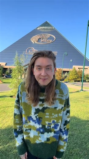 232K views · 3.3K reactions | Stay the night & have dinner with me at the Bass Pro Shop pyramid in Memphis, Tennessee! #memphistennessee #foodreview #pyramid #basspropyramid #eatwithme #memphis #basspro #bassproshops | 5tfumatthew | Facebook