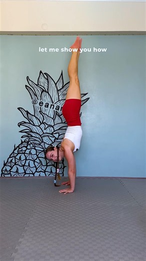 Handstand Easy Tutorial🔥 #handstand #howto #gymnast #yoga #balance #tutorial