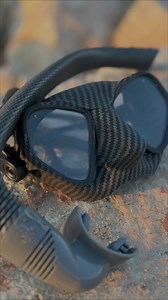 🖤 Condor Mask & Meltemi Snorkel ~ Carbon Look 🖤 Info ➡️ https://c4carbon.com/en/product/meltemi-snorkel/ Thanks to Andrea Calvino #c4team #c4carbon #spearfishing #spearfishingworld #spearfishinghawaii #spearfishing_international #spearfishing_reviews #spearfishinglife #spearfishingaustralia #spearfishing_worldwide #spearfishinginternational #spearfishinggirl #spearo #spearolife #pescasubapnea #pescasubacquea #pescasubmarina #pescainapnea | C4 Carbon - Spearfishing