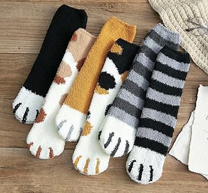 2.3M views · 6.7K reactions | A Christmas gift that is more meaningful than texting! This is the super cute cat claw socks that young fashion person are wearing now GET YOURS | Protectivei | Facebook