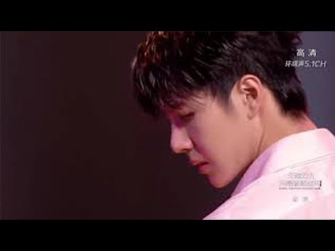 【纯享】王一博《散落的华服》Versace on the Floor 2020天猫双11开幕直播盛典 Global Shopping Festival 2020 | 优酷 YOUKU