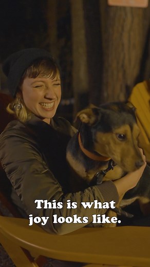 Find your moment of pure joy in Northwest Arkansas! ✨ Whether your perfect trip involves a cozy campfire with your dogs, discovering unexpected live music and local brews, or simply laughing with the people you love.. an inviting welcome is waiting for you in NWA. This is more than a destination; it's a place where you can truly relax and be yourself. Our unique hotels, pet-friendly lodges, and vibrant communities make this a getaway absolutely worth the drive. Plan your escape and find your joy