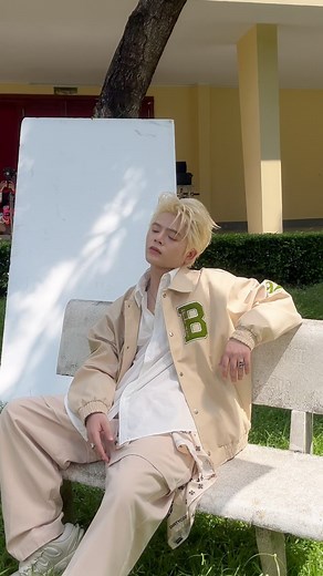 Captain Boy - Anh Chàng Đẹp Trai MV ft. Rhyder | Em Muốn Là Người Bình Thường