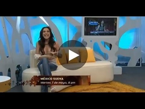 Die Moderatorin Sandra Corcuera zeigt ungewollt ihre Brüste