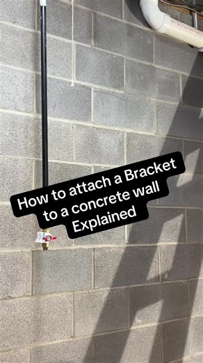 Instalação de suporte em parede de concreto para unidade Navien