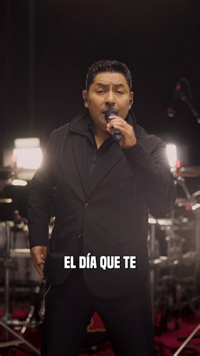 1M views · 25K reactions | DERRUMBES ❤️‍啕 Comenten su canción favorita del Grupo La Apuesta! ♠️♥️♣️♦️ | Juan Casaos | Facebook