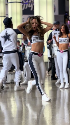 Game Day Freestyle Dance with DCRB Luna | Dallas Cowboys Cheerleaders