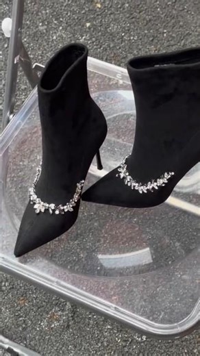 #shoes #heels #dressootd #viralvideo #shortsfeed #fashion #style #trendingnow