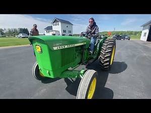 Lot 2 John Deere 820