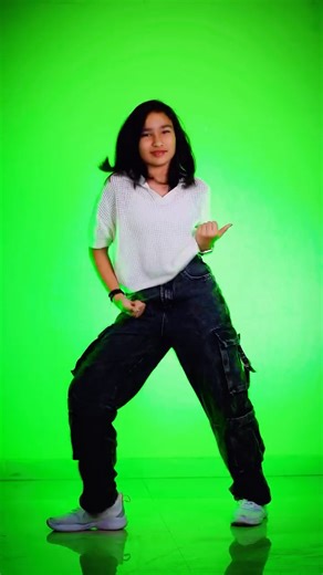 Learn With Pari on Instagram: "Traag #easydancesteps #learnwithpari #easydancesteps #dance #trendingreels"