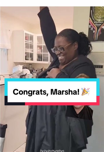Marsha, you’ve earned this moment. See you at commencement! 🎓👏 Featured: @bahamamama #UniversityOfPhoenix #Graduation #OnlineCollege #OnlineUniversity #GreenScreenVideo