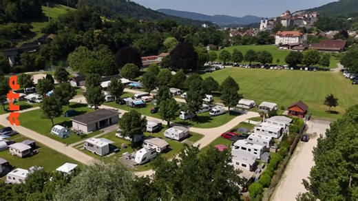 Vivere in un camping in Svizzera - Guarda il documentario completo in italiano