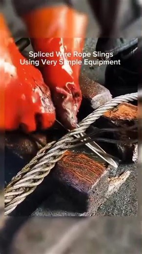 Spliced wire rope sling using simplex method