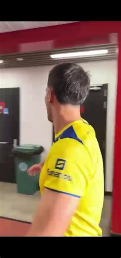 Equipa do Petro de Luanda minutos antes do encontro . Curtem BantuBet Angola | Tudo Sobre Desporto Mundial