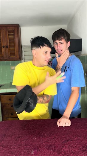 The Magic Hat Trick 🎩 #MagicTrick #LearnMagic #funny