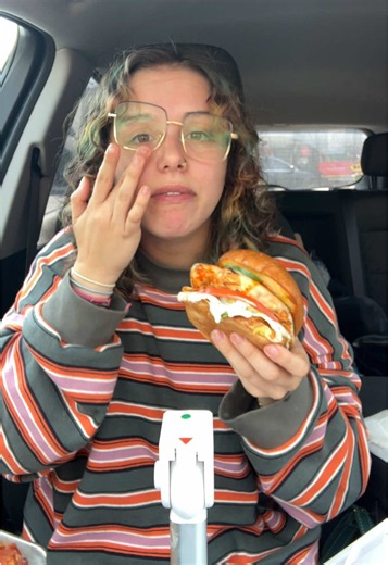 I will post the review tomorrow! Mukbang video gone WRONG burgers from @Famous Hamburger 😭😭😭😭😭😭😭😭 #mukbang #mukbanger #burger #fail