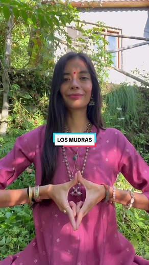 Descubre los Mudras: Gestos Sagrados de la India