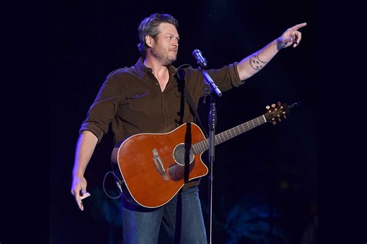 Blake Shelton Sang a Touching Duet with a Child Waiting on a Heart Transplant