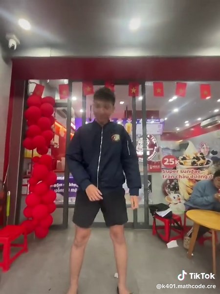 nhớ tụi a k? tụi a trở lại r nè mấy vợ!#truongthptchuyenkhoahochue #ckh