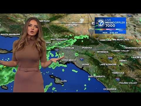 Brianna Ruffalo 💋 HIGH PRESSURE Starts to Build! #weather #hurricane #abc7news