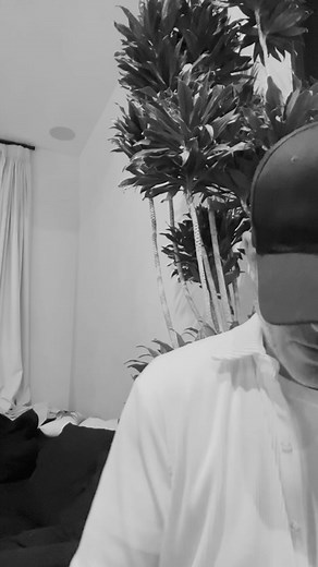 Cookin!!! New music on the way! 😎 | Robin Thicke